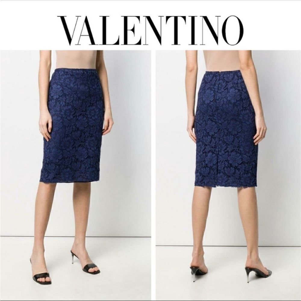 Valentino Women’s Lace floral Midi  pencil Skirt in blue  size 4 and 8, NWT